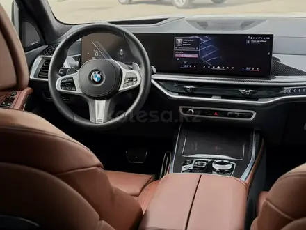BMW X7 2025 года за 72 000 000 тг. в Астана – фото 7
