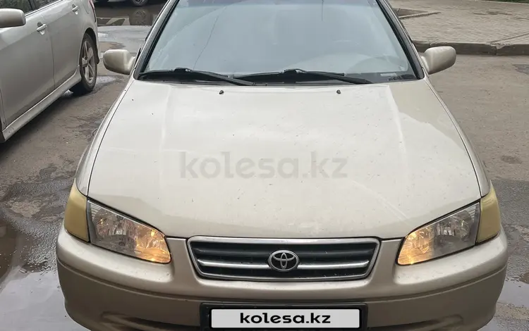 Toyota Camry 2000 года за 3 800 000 тг. в Астана