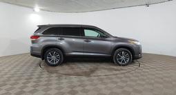 Toyota Highlander 2019 года за 16 400 000 тг. в Шымкент – фото 4