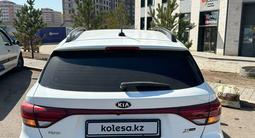 Kia Rio X-Line 2019 года за 8 000 000 тг. в Астана – фото 2