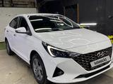 Hyundai Accent 2021 года за 9 100 000 тг. в Астана – фото 2