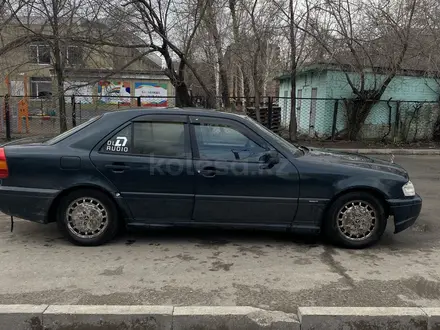 Mercedes-Benz C 180 1994 годаүшін1 350 000 тг. в Павлодар – фото 5