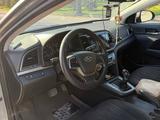 Hyundai Elantra 2018 года за 6 990 000 тг. в Семей – фото 3