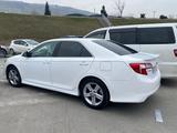 Toyota Camry 2014 года за 6 000 000 тг. в Атырау – фото 5