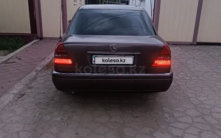 Mercedes-Benz C 220 1994 года за 2 700 000 тг. в Актобе