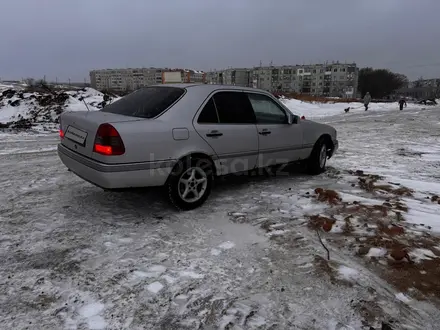 Mercedes-Benz C 180 1995 года за 1 550 000 тг. в Кокшетау