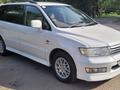 Mitsubishi Chariot 1999 года за 2 300 000 тг. в Алматы