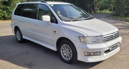 Mitsubishi Chariot 1999 года за 2 300 000 тг. в Алматы