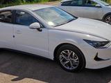 Hyundai Sonata 2023 года за 13 300 000 тг. в Караганда – фото 2