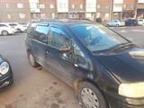 Volkswagen Sharan 2001 годаүшін1 600 000 тг. в Астана – фото 2