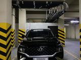Hyundai Santa Fe 2023 года за 21 000 000 тг. в Алматы – фото 2