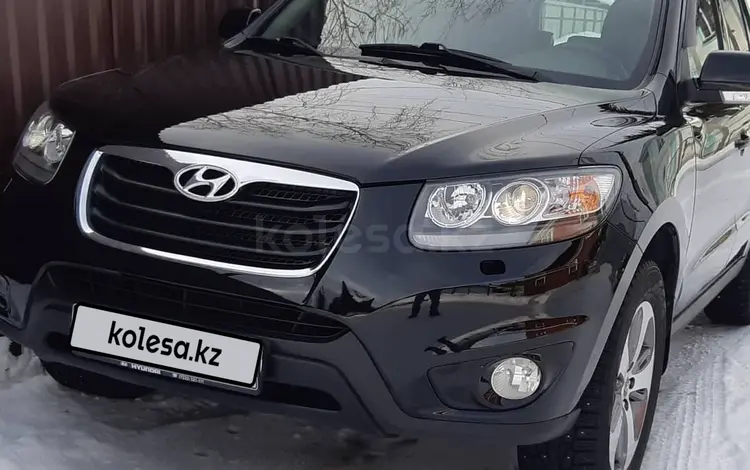 Hyundai Santa Fe 2011 годаfor9 000 000 тг. в Риддер