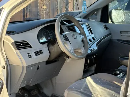 Toyota Sienna 2012 года за 12 400 000 тг. в Актобе – фото 8