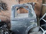 Двери ленд ровер фриландер за 25 000 тг. в Алматы