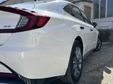 Hyundai Sonata 2022 года за 14 300 000 тг. в Павлодар – фото 2