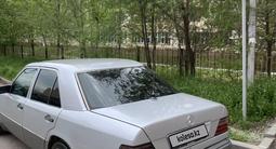 Mercedes-Benz E 200 1994 года за 3 100 000 тг. в Алматы – фото 2