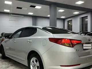 Kia K5, 2011