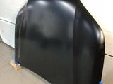 Капот Toyota Hilux за 1 000 тг. в Астана
