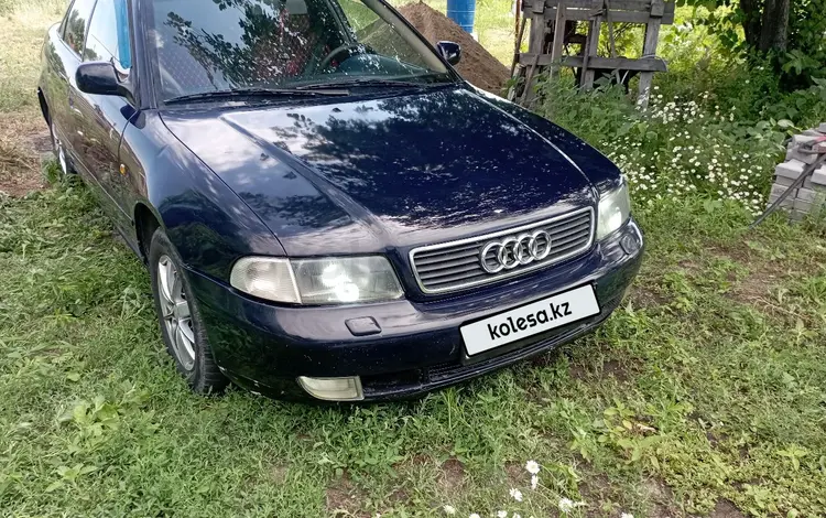 Audi A4 1997 годаfor1 800 000 тг. в Актобе