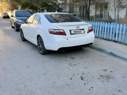 Toyota Camry 2006 года за 3 800 000 тг. в Атырау – фото 4