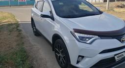 Toyota RAV4 2018 года за 11 000 000 тг. в Атырау – фото 5