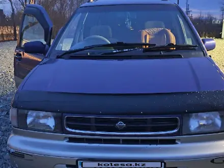 Nissan Prairie Joy 1995 года за 3 000 000 тг. в Усть-Каменогорск