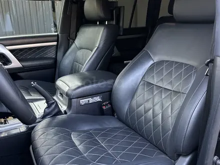 Toyota Land Cruiser 2018 года за 37 000 000 тг. в Алматы – фото 16
