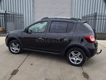 Renault Sandero Stepway 2021 года за 5 800 000 тг. в Уральск – фото 2