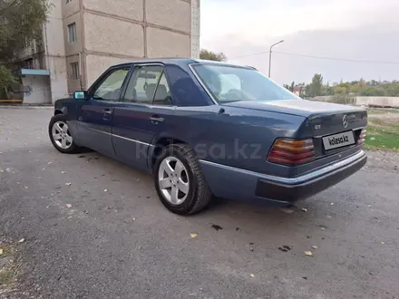 Mercedes-Benz E 260 1992 года за 1 700 000 тг. в Тараз – фото 6