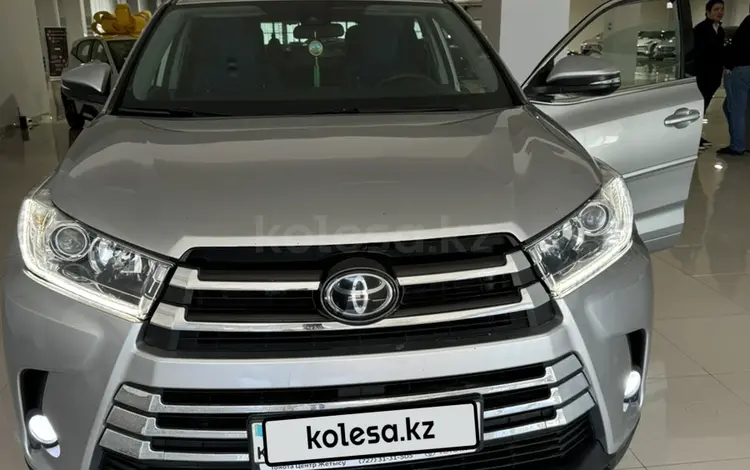 Toyota Highlander 2018 года за 17 500 000 тг. в Алматы