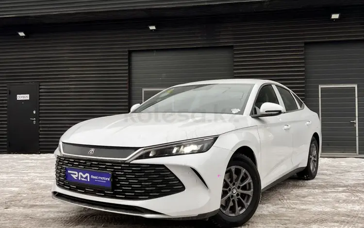 BYD Qin L DM-i 2025 годаfor10 700 000 тг. в Алматы