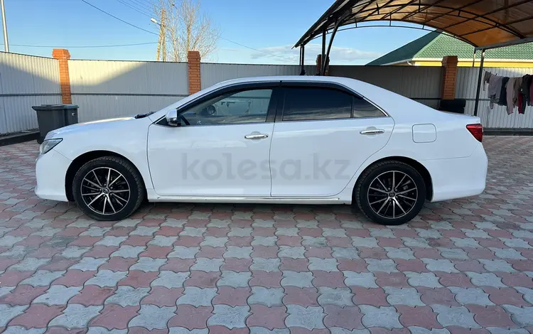 Toyota Camry 2014 годаүшін8 800 000 тг. в Атырау