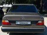 Mercedes-Benz E 200 1988 годаүшін1 500 000 тг. в Актобе – фото 5