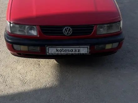 Volkswagen Passat 1993 года за 1 600 000 тг. в Кызылорда – фото 2