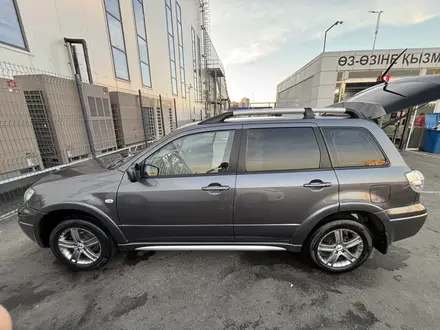 Mitsubishi Outlander 2008 года за 5 350 000 тг. в Алматы – фото 3
