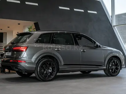 Audi Q7 55 TFSI 2026 года за 53 890 000 тг. в Астана – фото 4