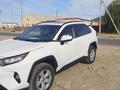 Toyota RAV4 2020 года за 13 700 000 тг. в Атырау – фото 3