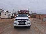 Toyota 4Runner 2010 года за 16 500 000 тг. в Актау – фото 2