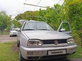 Volkswagen Golf 1996 года за 1 600 000 тг. в Туркестан – фото 3