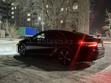 Toyota Camry 2020 года за 13 500 000 тг. в Павлодар – фото 22