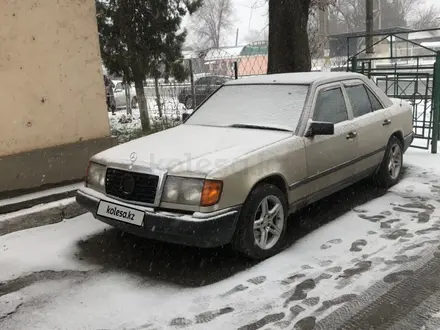 Mercedes-Benz E 230 1989 года за 1 100 000 тг. в Шымкент