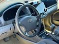 Toyota Camry 2004 годаүшін4 400 000 тг. в Актау – фото 15