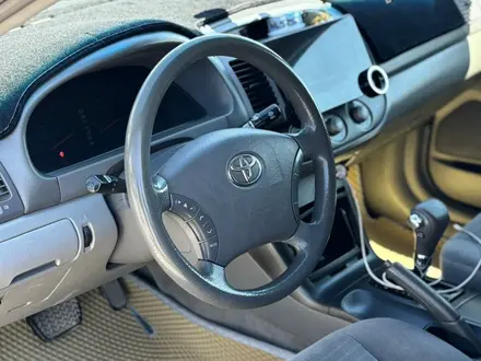 Toyota Camry 2004 года за 4 400 000 тг. в Актау – фото 15