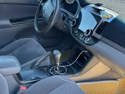 Toyota Camry 2004 года за 4 400 000 тг. в Актау – фото 7