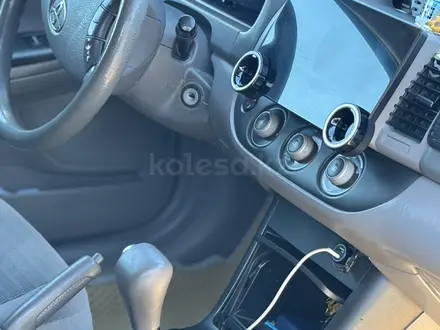 Toyota Camry 2004 года за 4 400 000 тг. в Актау – фото 8