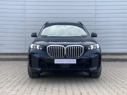 BMW X5 2025 года за 68 500 000 тг. в Астана – фото 3