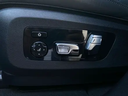 BMW X5 2025 года за 68 500 000 тг. в Астана – фото 26