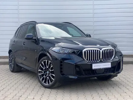 BMW X5 2025 года за 68 500 000 тг. в Астана – фото 5