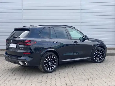 BMW X5 2025 года за 68 500 000 тг. в Астана – фото 12