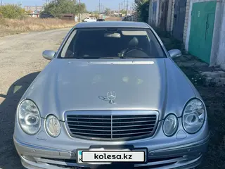 Mercedes-Benz E 320